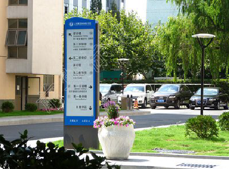 恭城哪些因素影响宣传栏的制作？